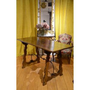 Beautiful Rectangular Table. Seventeenth Century.