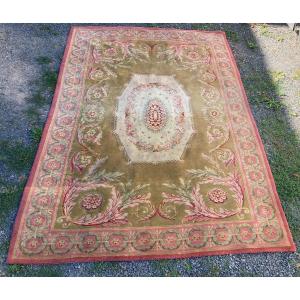 Grand tapis en laine nou&eacute;e main - Style Aubusson.