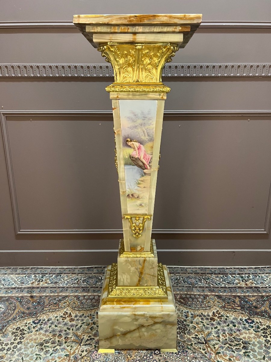 Colonne En Onyx Et Porcelaine Signée Ribot