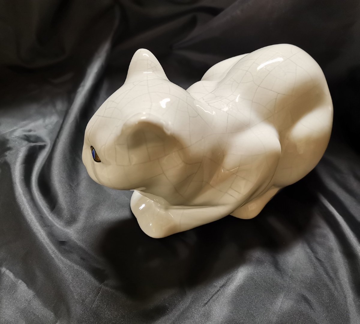 Lying Cat "mouse" In Glazed Earthenware From The Longwy Manufacture-photo-1