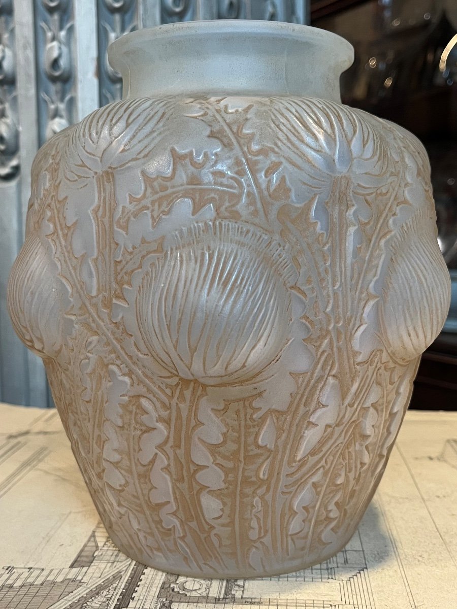 René Lalique Vase Modèle Domrèmy.