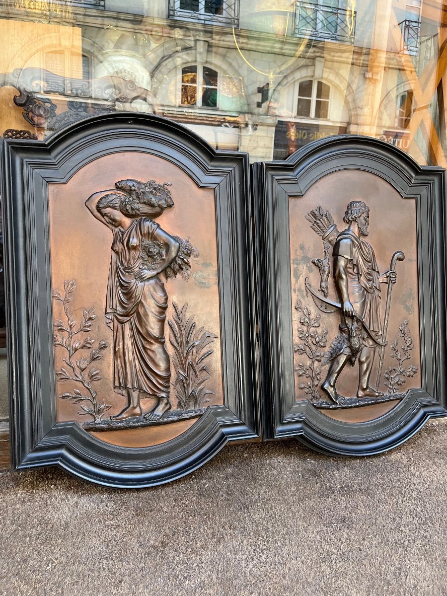 Paire De Plaque En Bronze . Chasse Et Pêche .