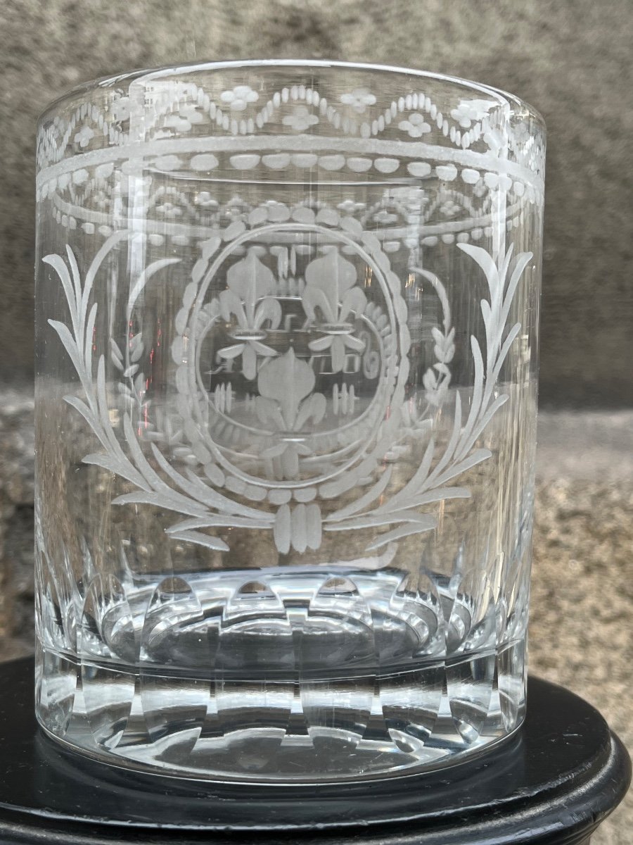 Cut Crystal Goblet With The Coat Of Arms Of France.