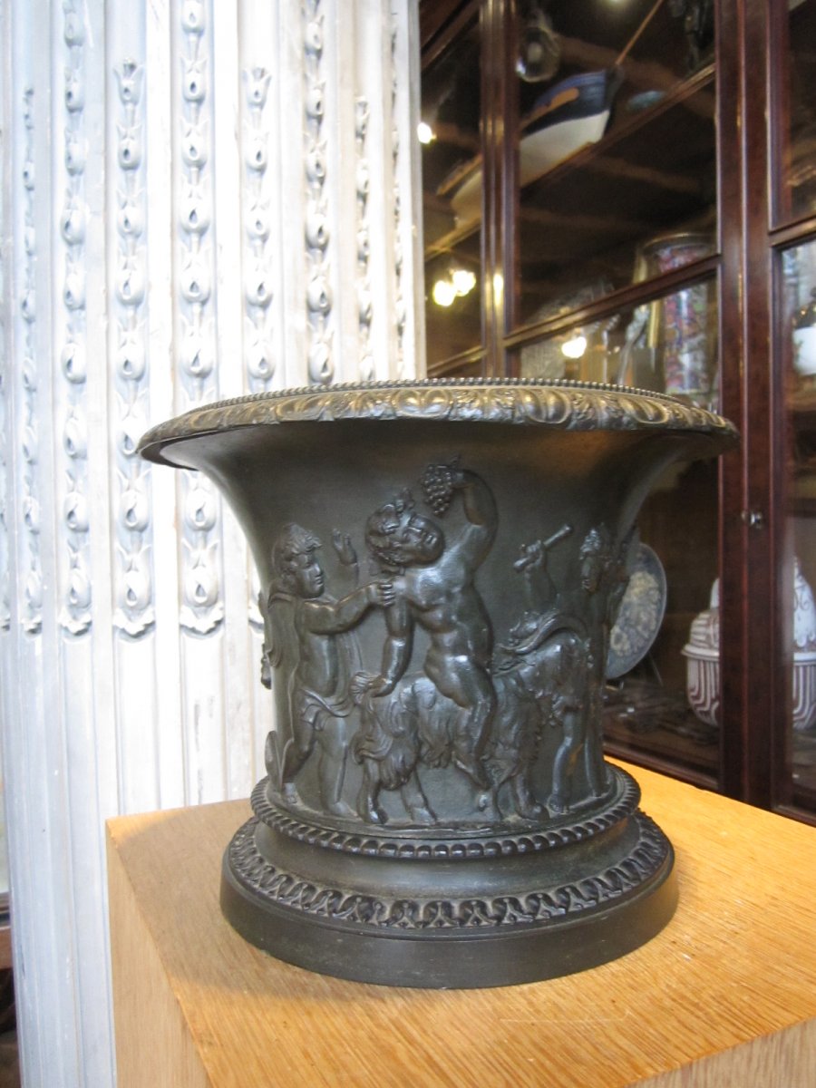Neo Classical Bronze Vase Decorated With A Round In Friesian Bacchus, Satyrs And Putti.-photo-2