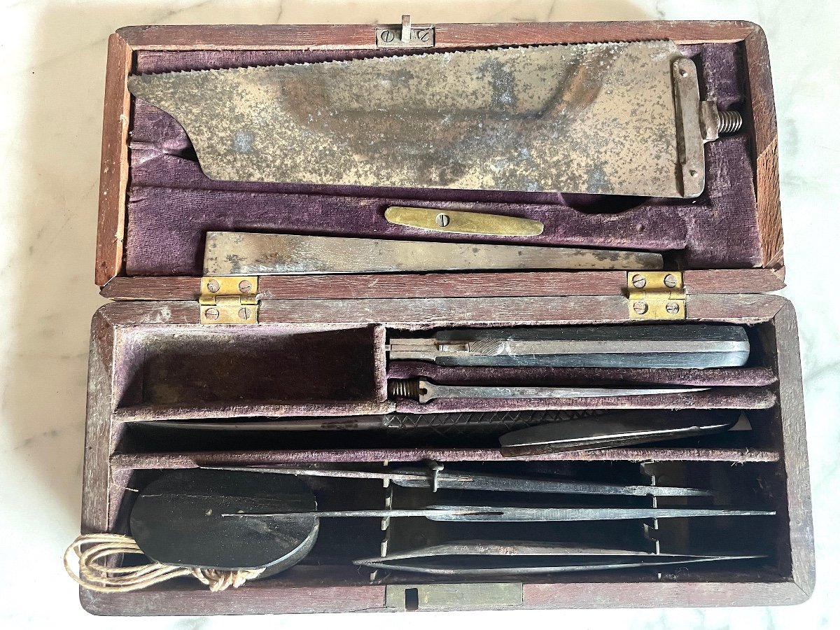 Coffret  De Chirurgie De Voyage En Acajou Millikin London C.1800-photo-2