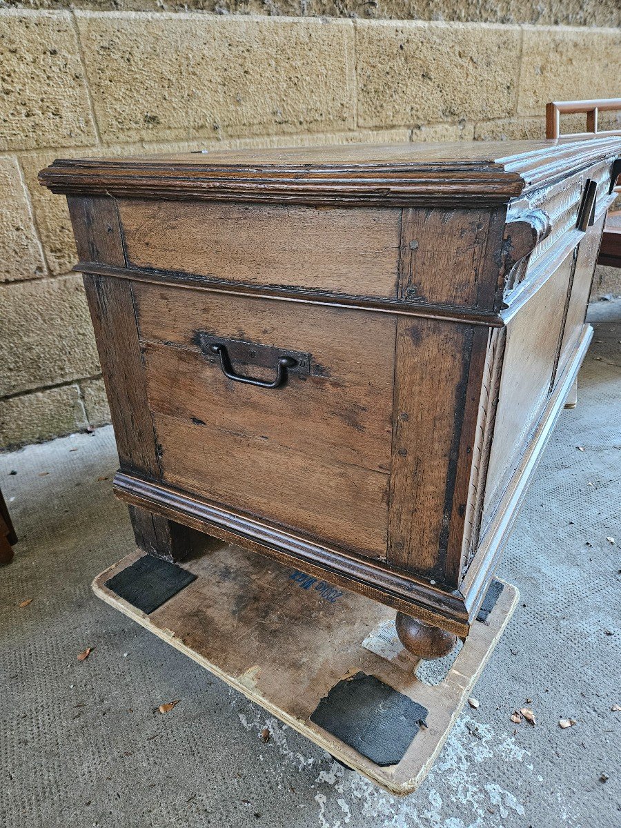 18th Century Chest-photo-3