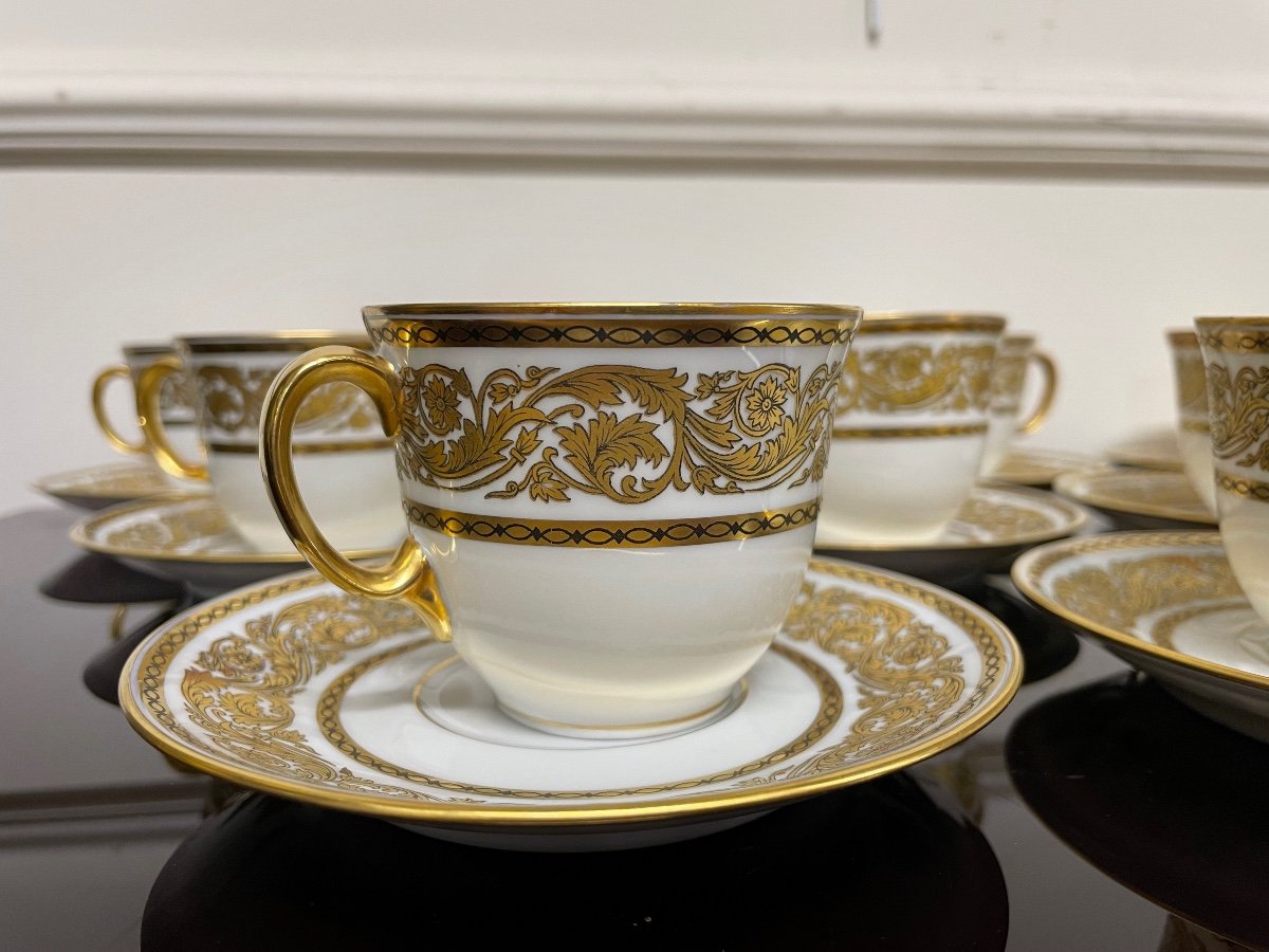 Bernardaud - Suite De 12 Tasses à Café Dorées En Porcelaine De Limoges -photo-3