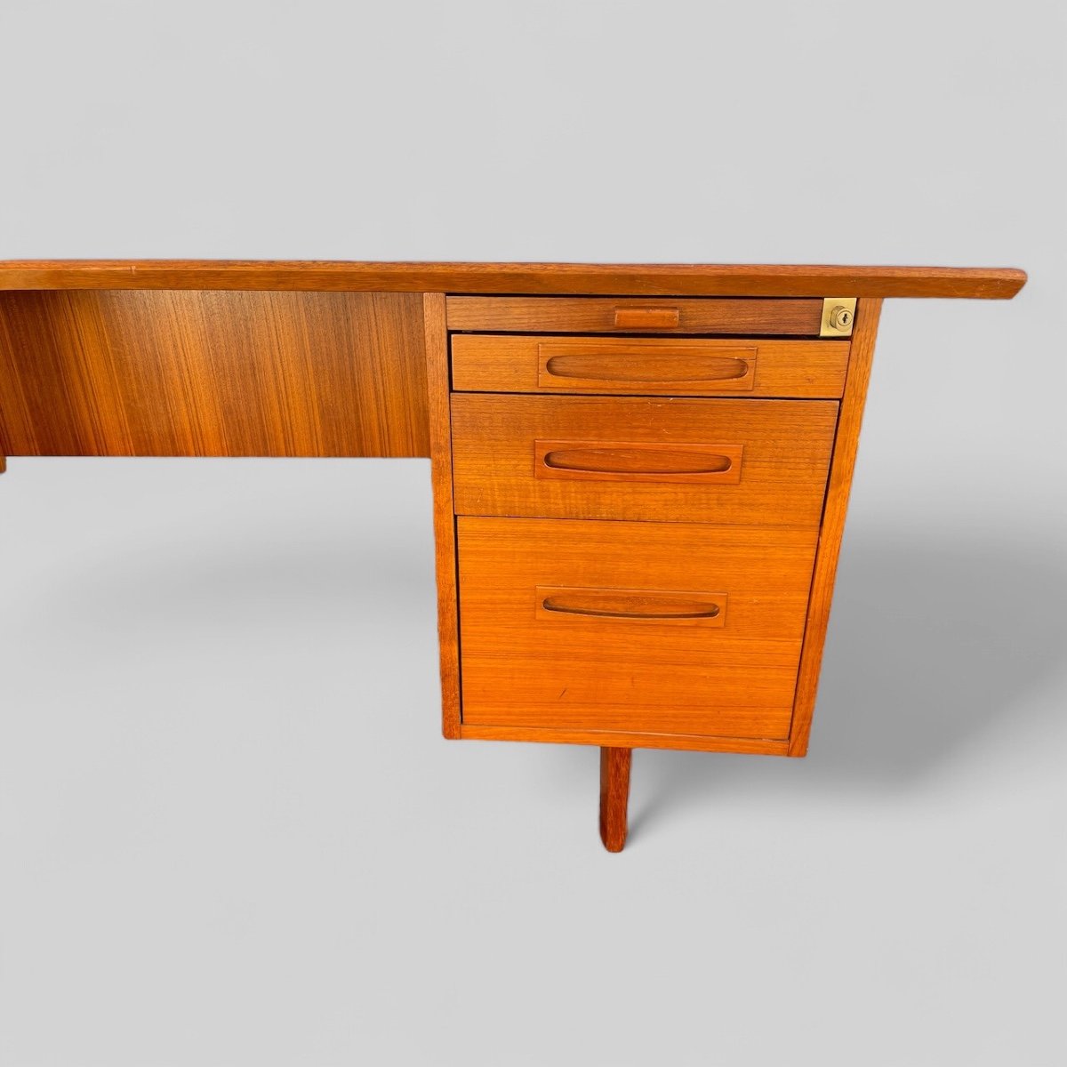 Important Bureau De Direction En Teck Style Scandinave Vers 1960-photo-3