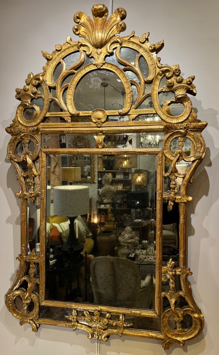 Grand Miroir à Parcloses En Bois Doré Epoque Régence