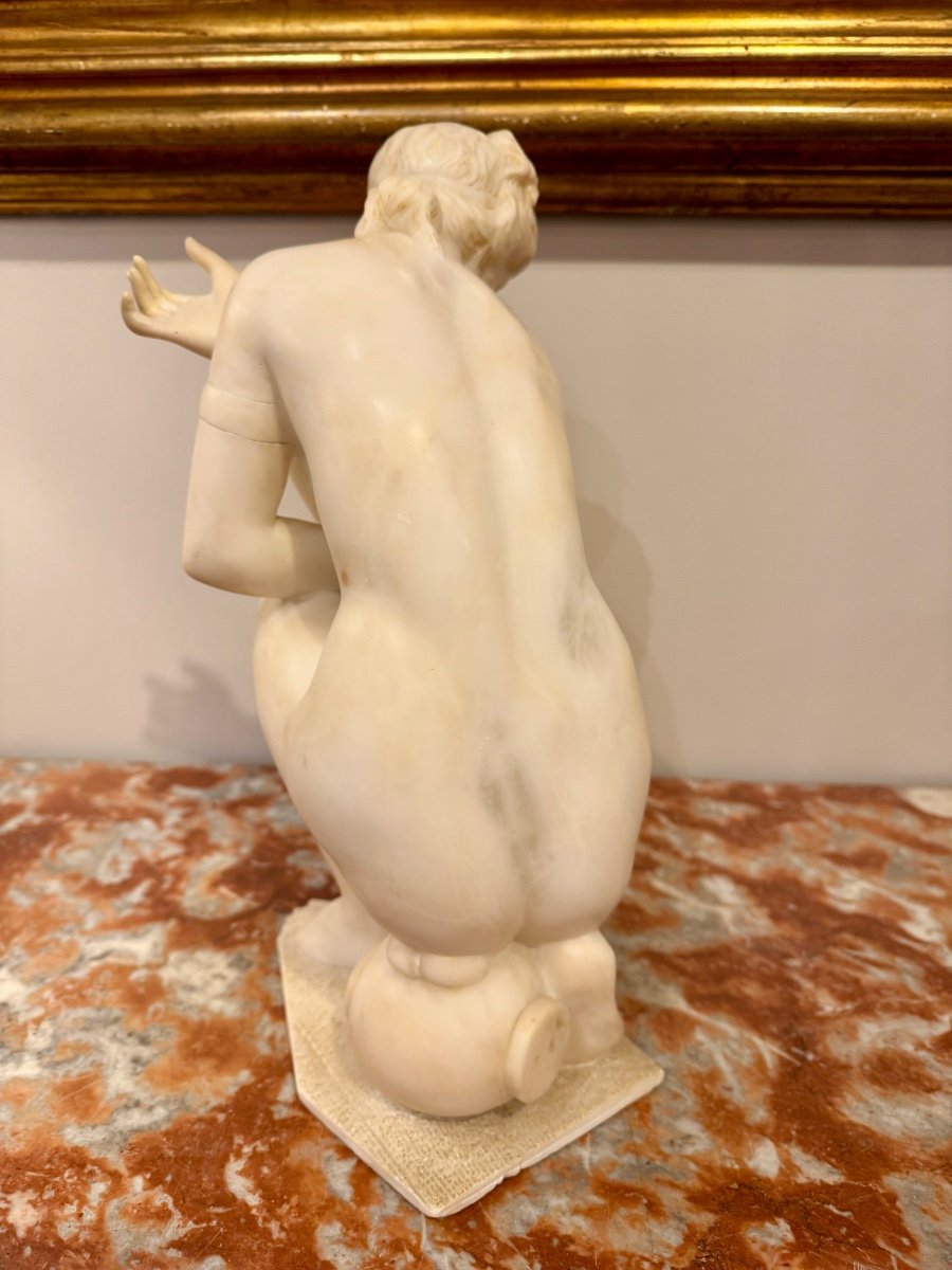 Alabaster Statue From  The Antique "aphrodite Surprised In The Bath" Or "venus De Lely"" -photo-3