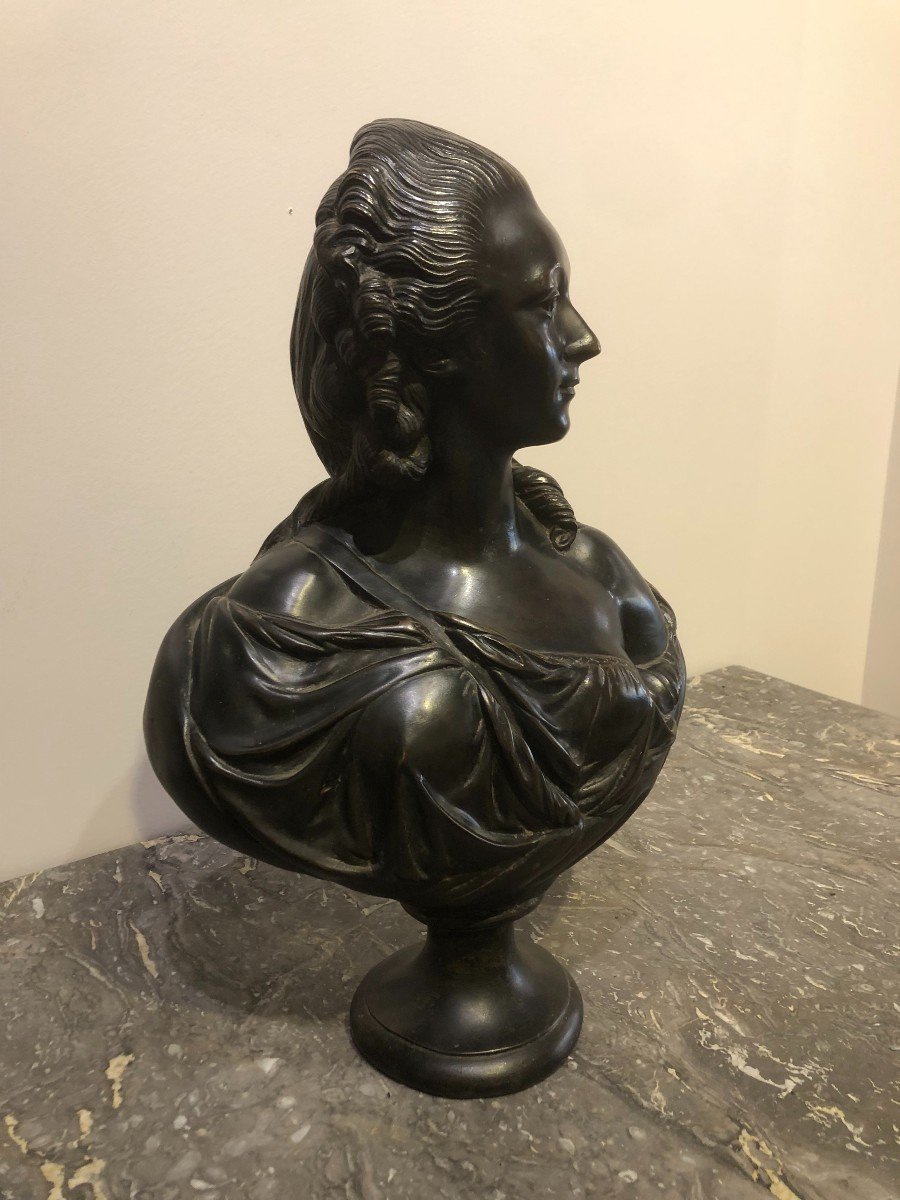Buste De Mme La Comtesse Du Barry En Bronze-photo-2