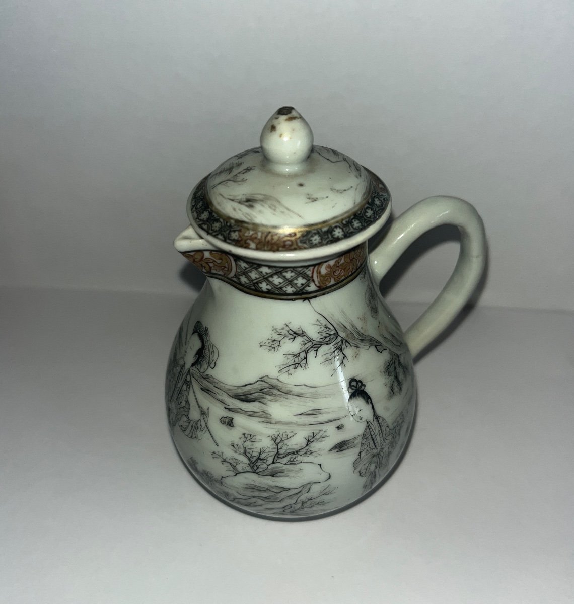 Creamer Compagnie Des Indes With A Decor "en Grisaille" From The 18th Century-photo-3