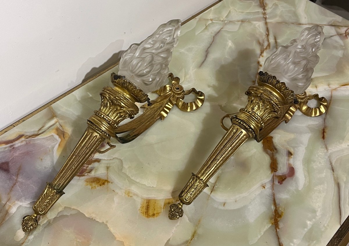 Pair Of Gilt And Chiseled Bronze Sconces-photo-4