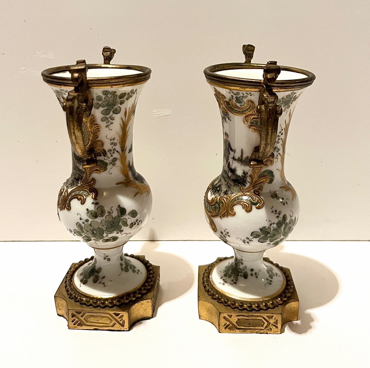 Pair Of Small Vases In Sèvres Or Paris Porcelain And Bronze -photo-3