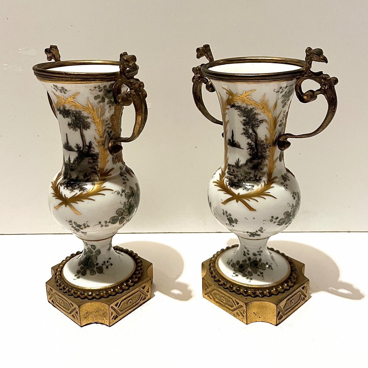 Pair Of Small Vases In Sèvres Or Paris Porcelain And Bronze -photo-2