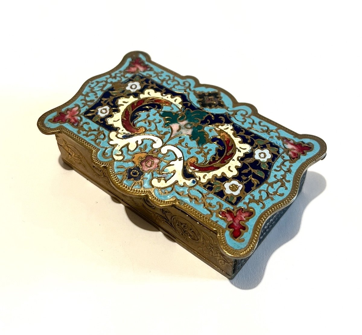 Pyrogenic Matchbox In Gilt Bronze And Cloisonné Enamels Late 19th Century