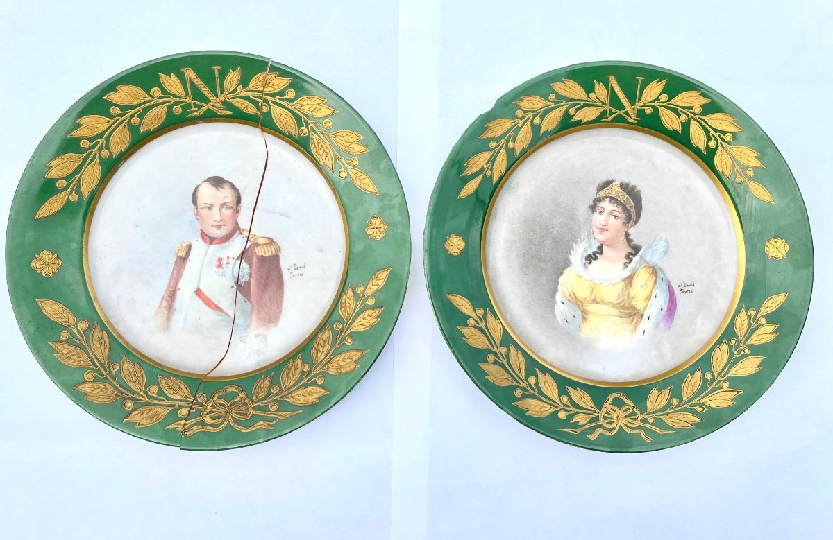 Paire d'Assiettes En Porcelaine Manufacture Impériale De Sèvres Napoléon Et Joséphine