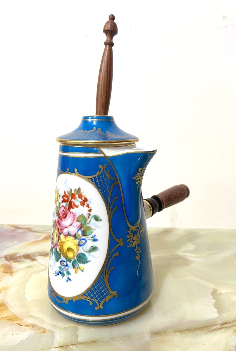 19th Century Sèvres Porcelain Chocolate Pot-photo-6