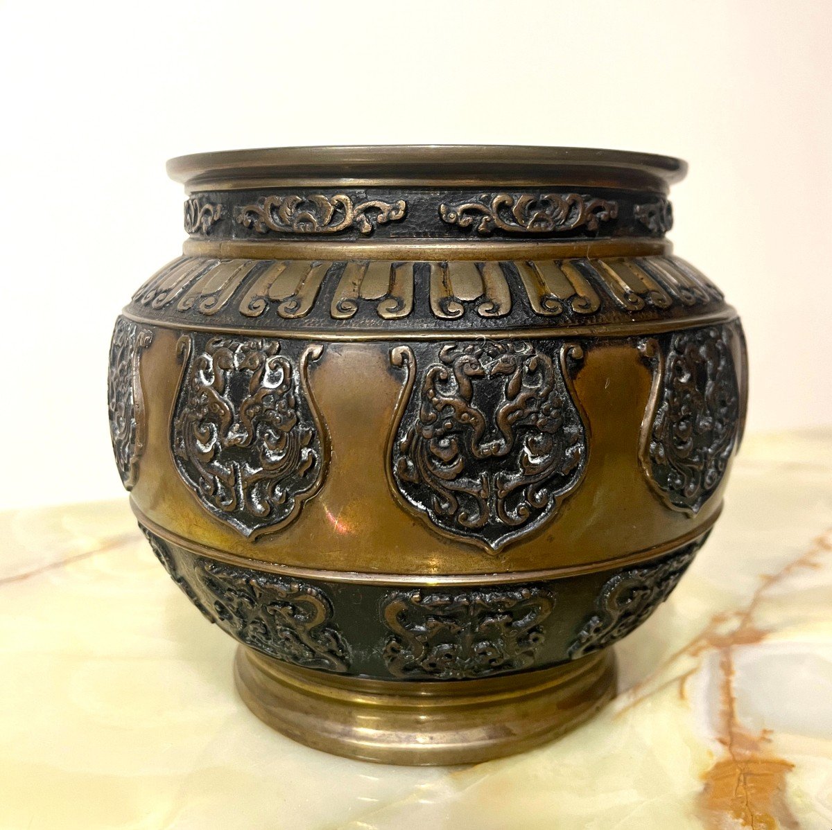 Vase En Bronze -photo-3