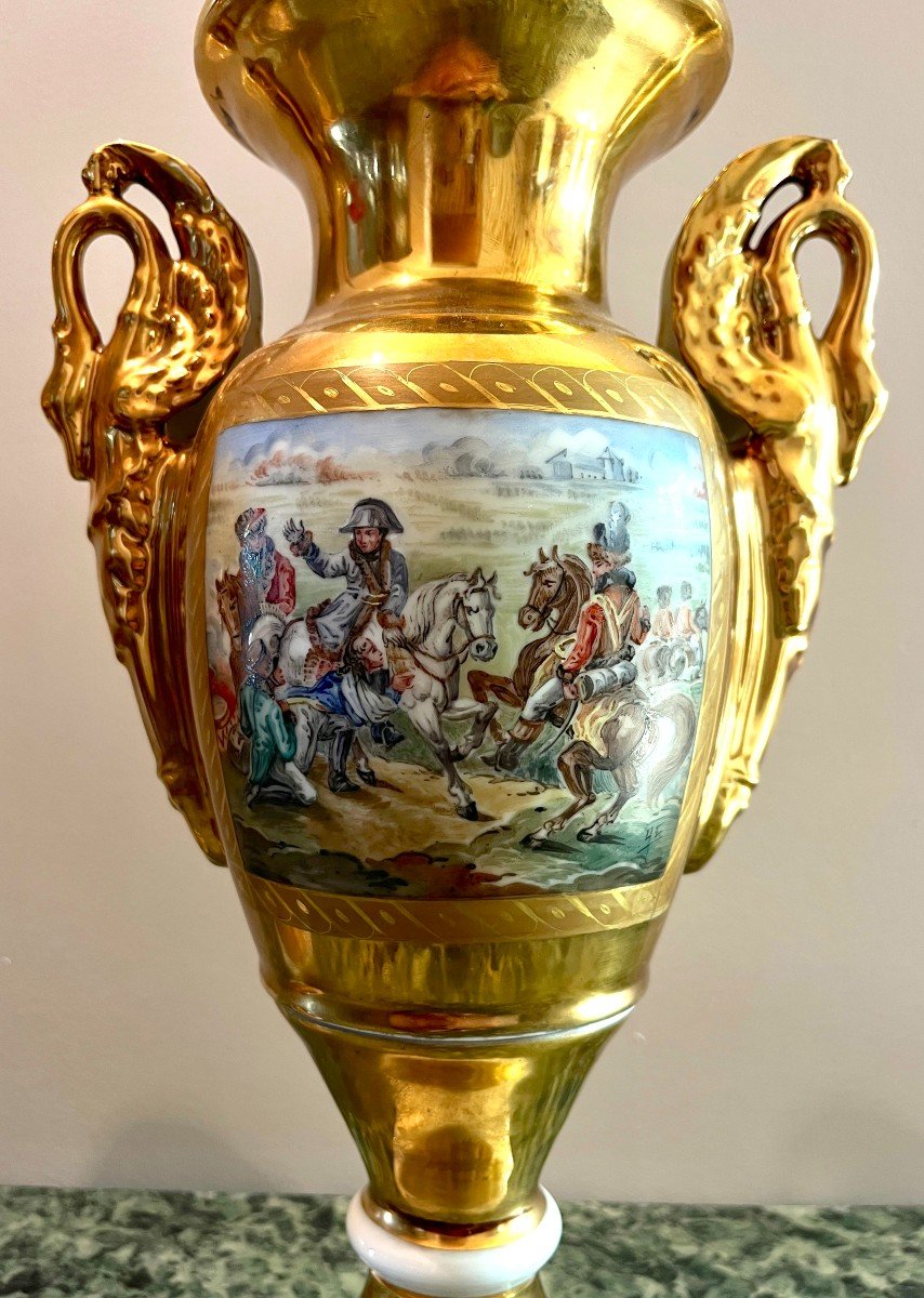 Pair Of Porcelain Vases Of Paris Style With Battle Scene Decoration-photo-2