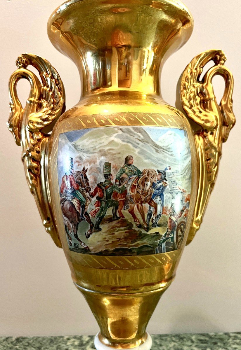 Pair Of Porcelain Vases Of Paris Style With Battle Scene Decoration-photo-3