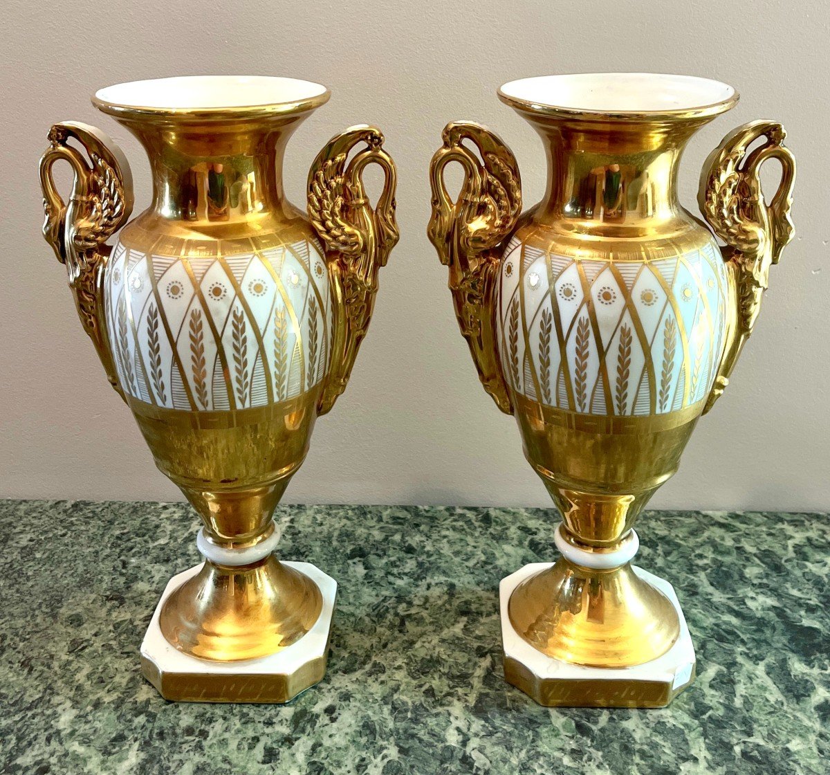 Pair Of Porcelain Vases Of Paris Style With Battle Scene Decoration-photo-4