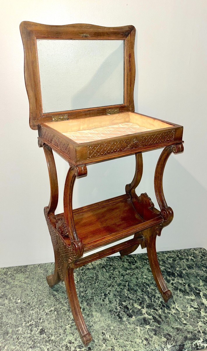 Small Louis XV Style Carved Walnut Display Table, 19th Century-photo-3