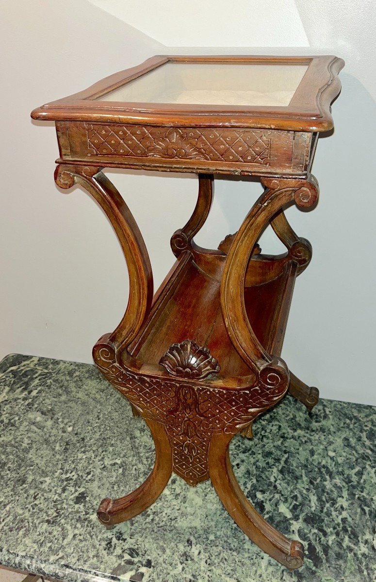 Small Louis XV Style Carved Walnut Display Table, 19th Century-photo-4