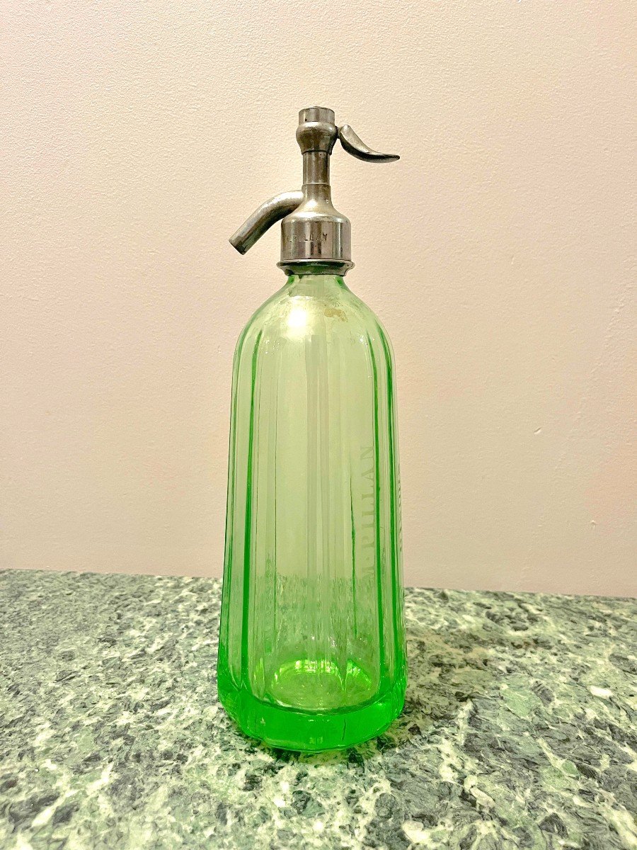 Art Deco Siphon Seltzer Water In Ouraline Glass In Green Color M. Pillan Gisors