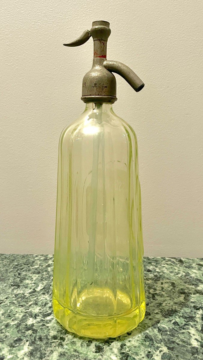 Art Deco Seltzer Water Siphon In Yellow Ouraline Glass -photo-4