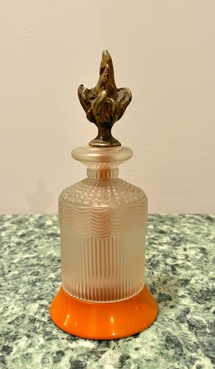 Art Deco Sugar Or Salt Shaker By Novex, Circa 1930-photo-2