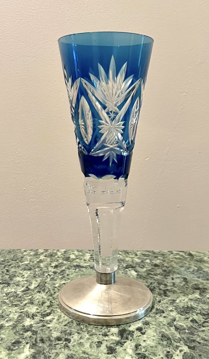 Vase En Cristal Taillé De Couleur Bleu Sur Pied En Argent-photo-2