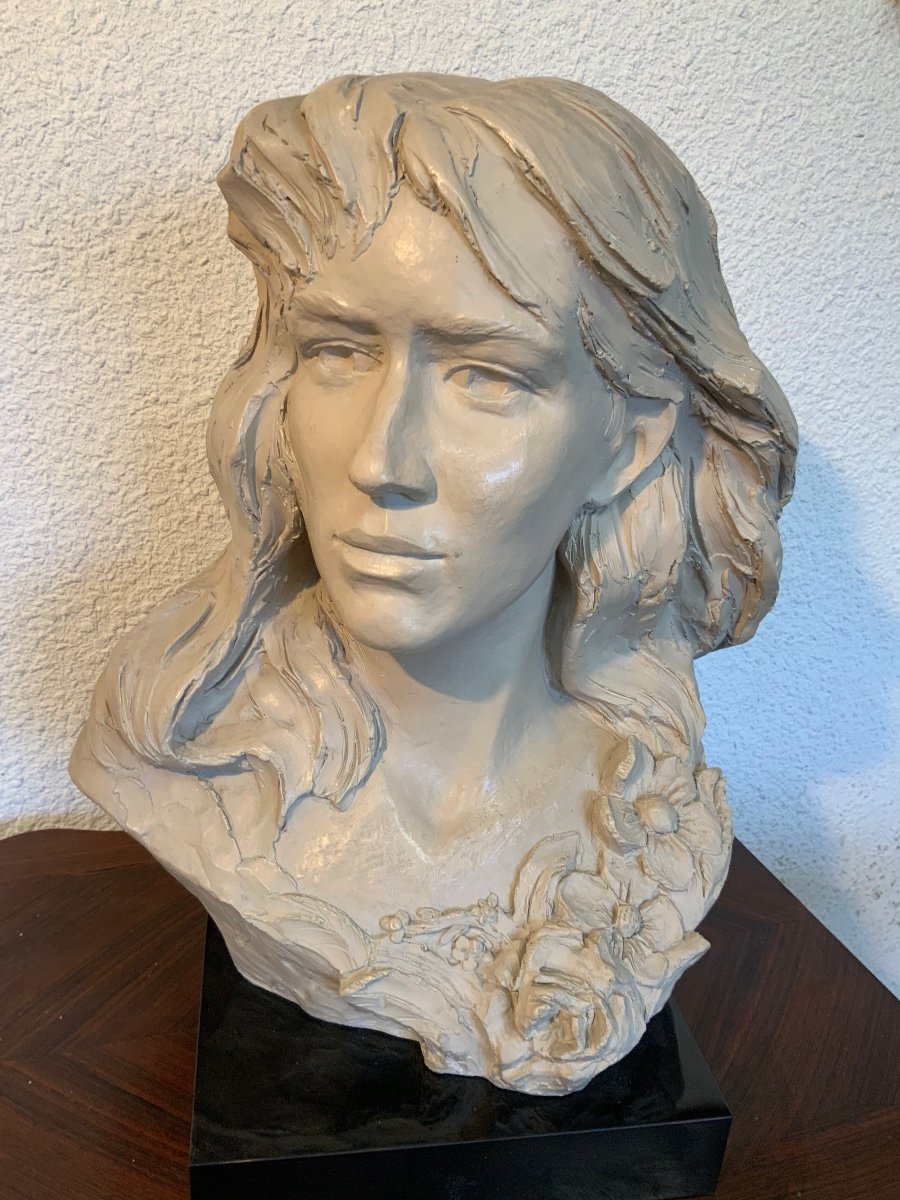 Bust Of A Young Girl Signed Austin Prod