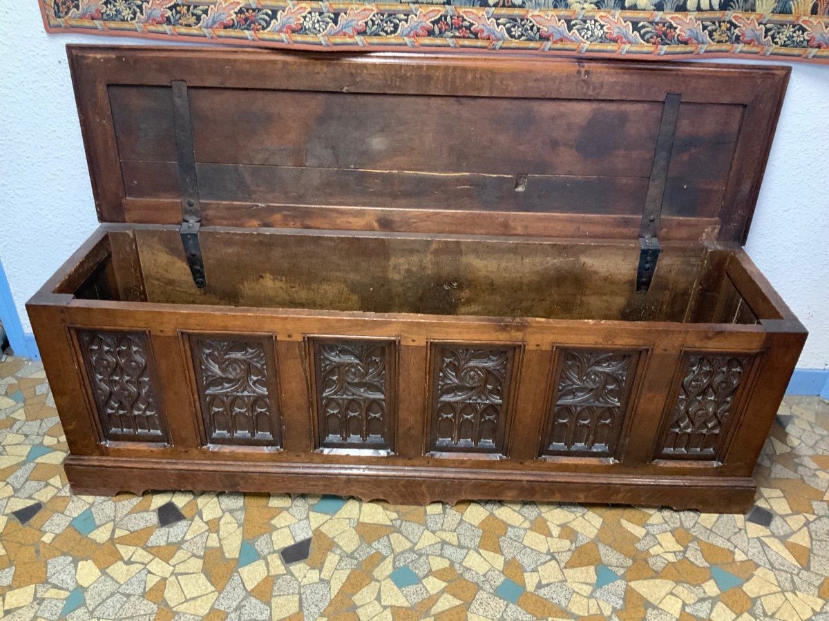 Large 18th Century Chest-photo-2