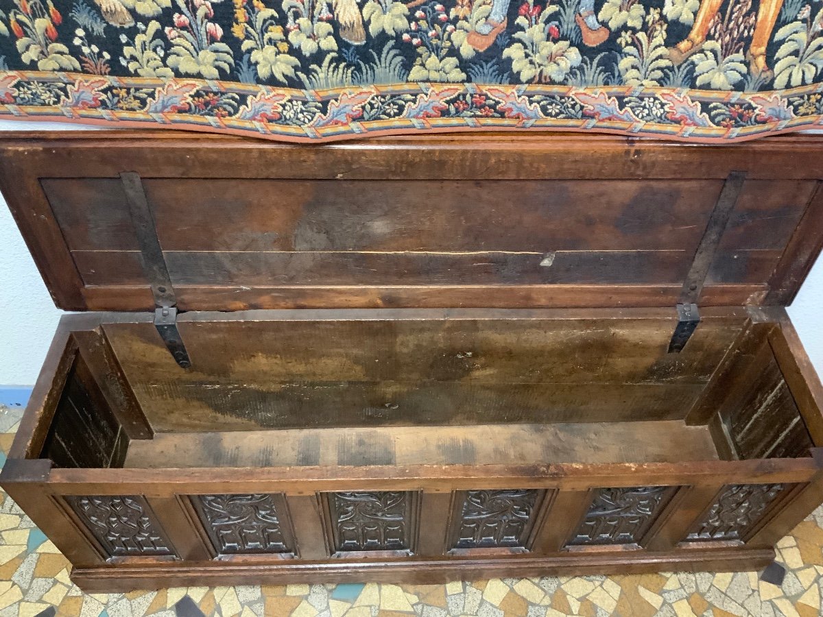 Large 18th Century Chest-photo-3