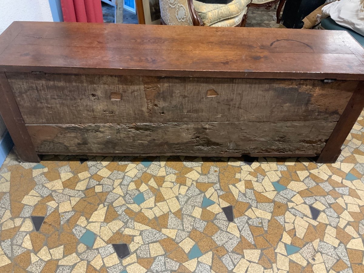 Large 18th Century Chest-photo-2