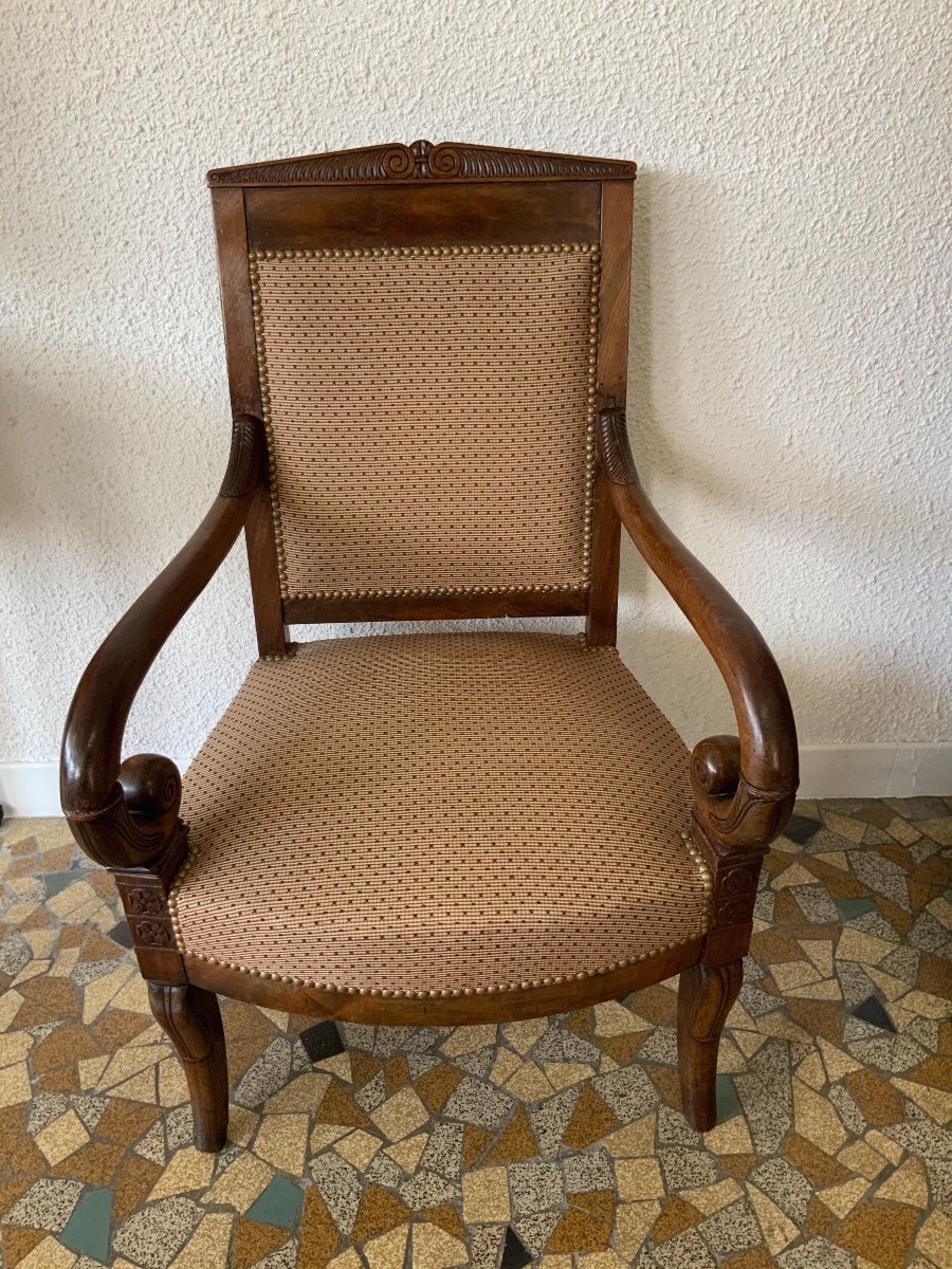 Fauteuil Restauration En Noyer