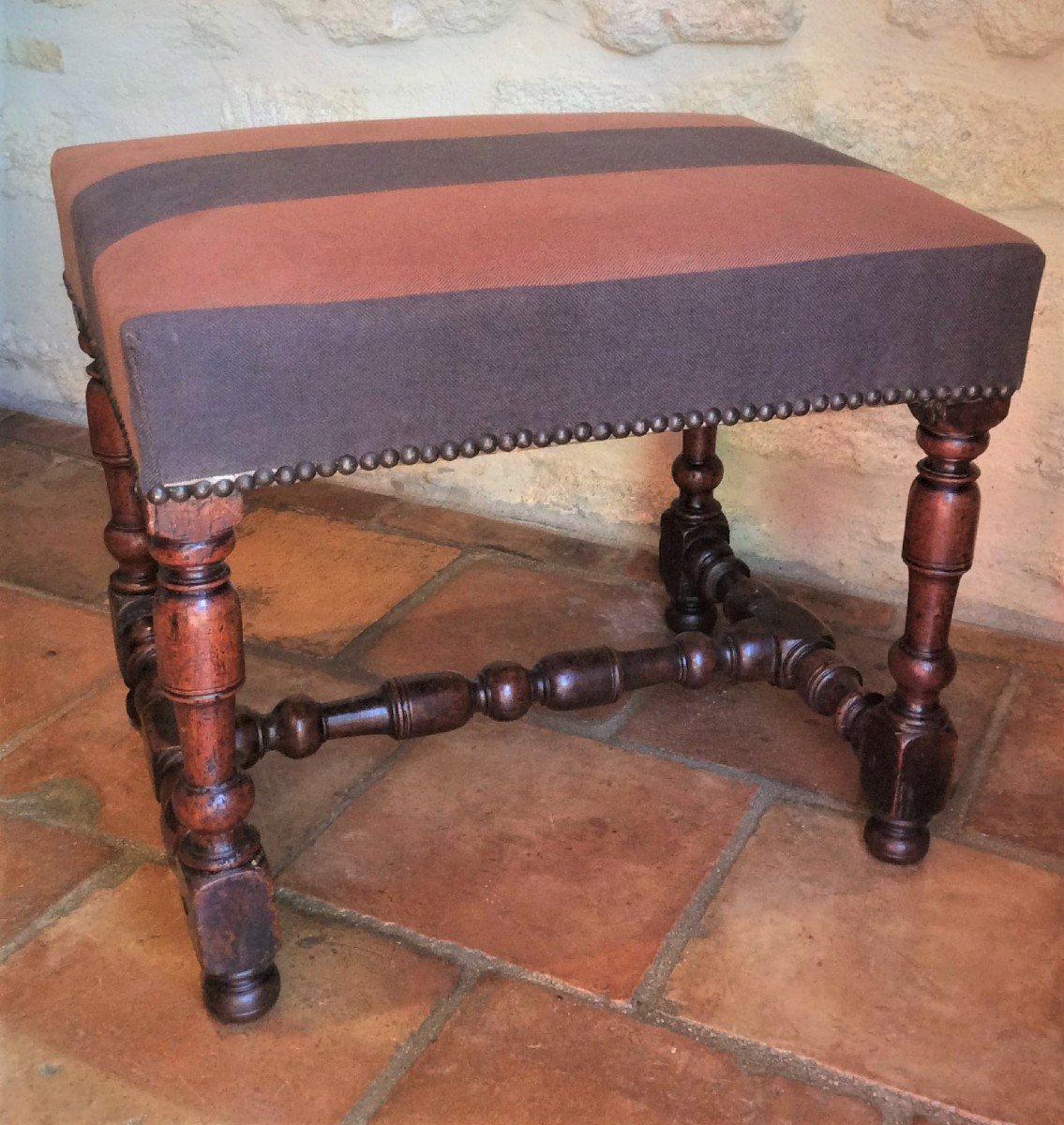 Tabouret Louis XIII -photo-1