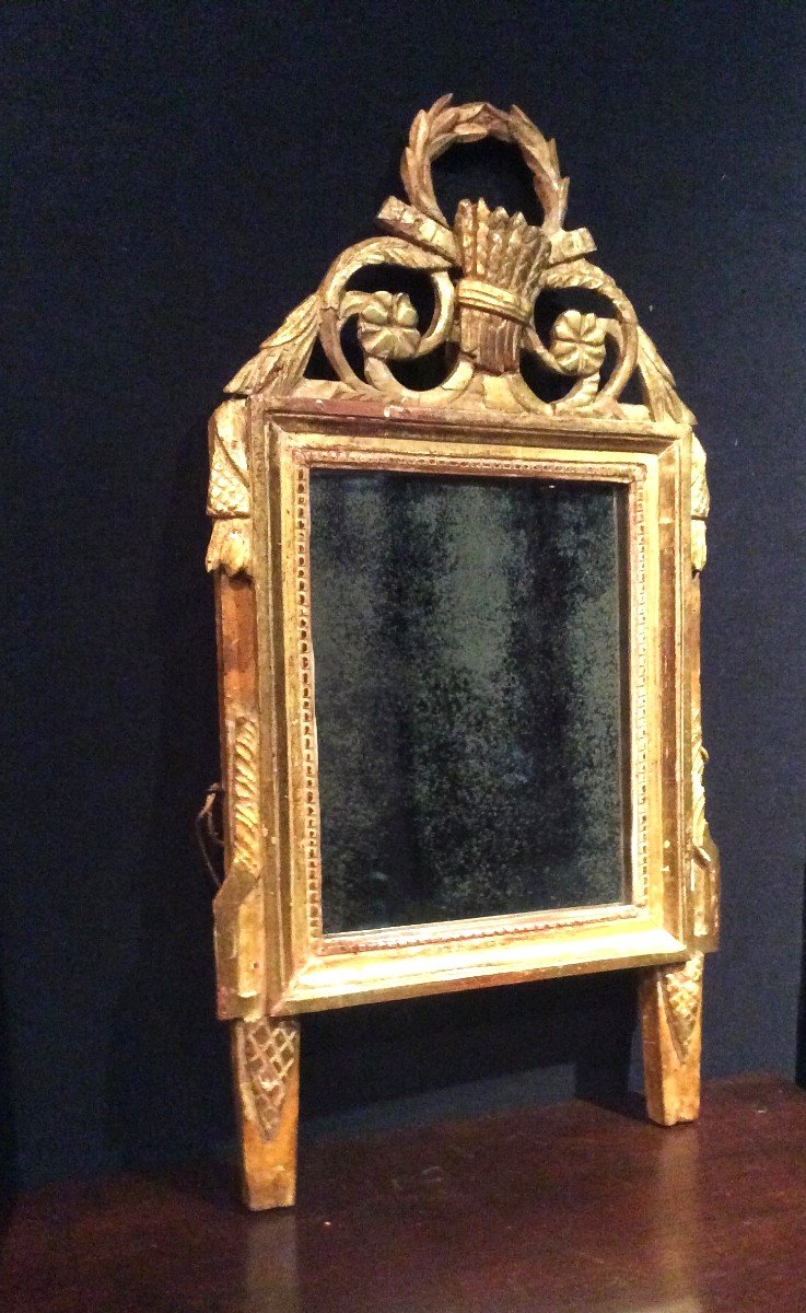 Petit Miroir En Bois Dore De Style Louis XVI