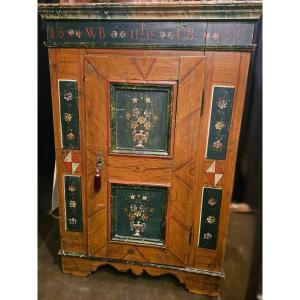 Armoire,  Armoire Alpine ,armoire Peinte, Tyrol, Suisse Ou Autriche D’art Populaire 