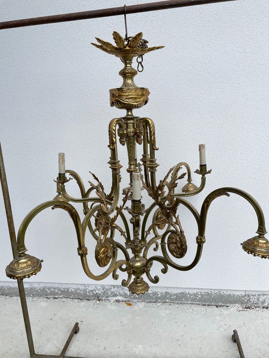 GRAND LUSTRE EN BRONZE DE STYLE LOUIS XVI-photo-2