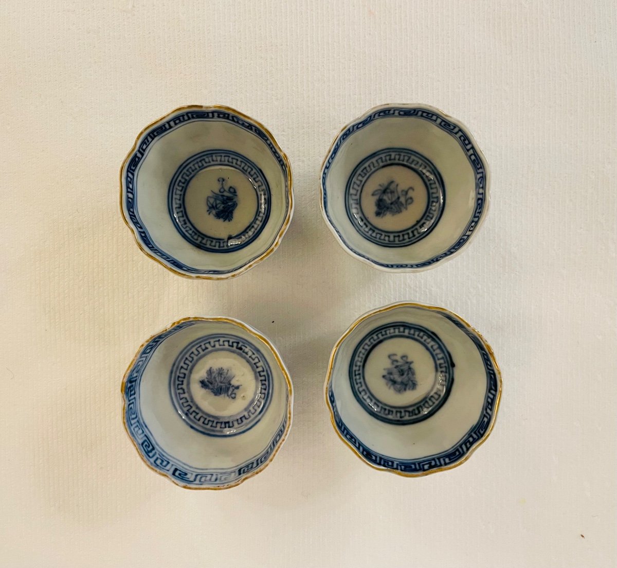 4 Small Blue Imari Cups 18th -photo-1