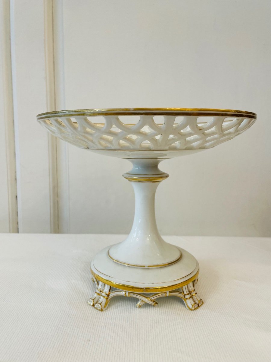 Openwork Porcelain Cup With Gold And Bamboo Decor 