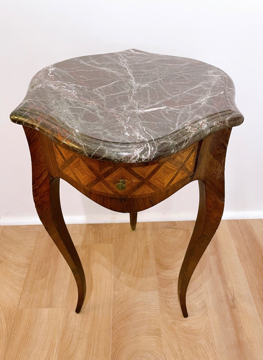 Transition Style Three Legged Pedestal Table -photo-2