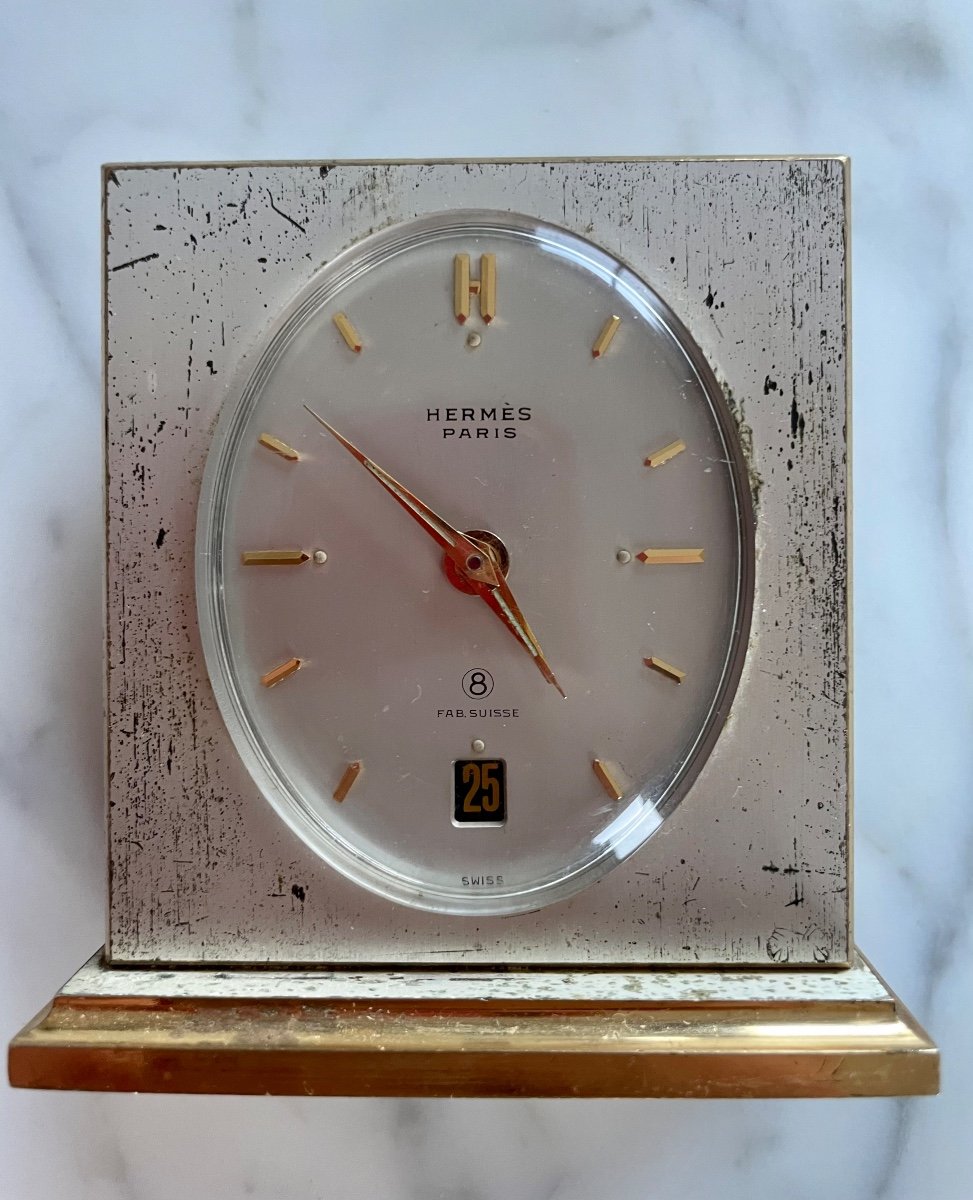 Hermes. Travel Alarm Clock In Golden Brass And Cream Lacquer.-photo-2