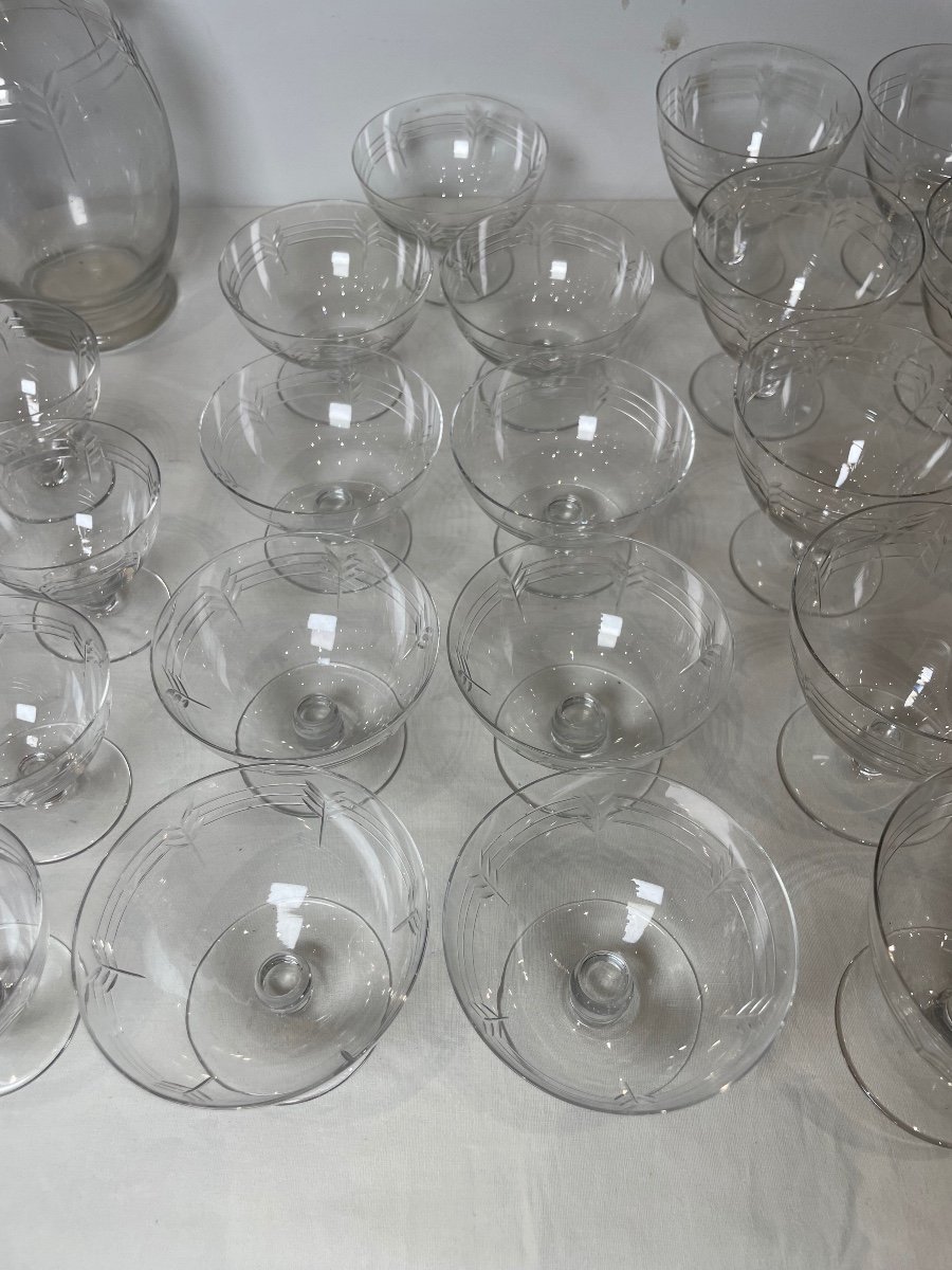 Baccarat. Partie de Service De Verres Et Deux Carafes En Cristal. Modèle Cap Ferrat. 36 pièces -photo-5