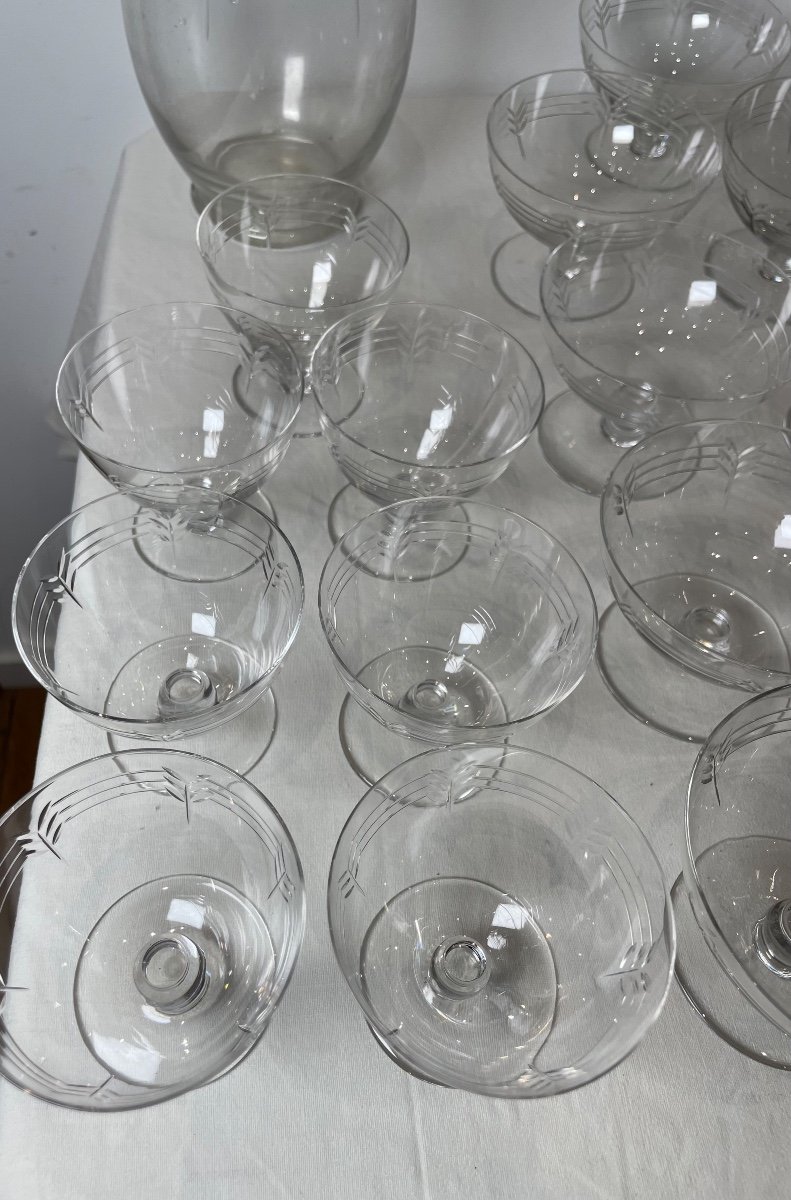 Baccarat. Partie de Service De Verres Et Deux Carafes En Cristal. Modèle Cap Ferrat. 36 pièces -photo-6