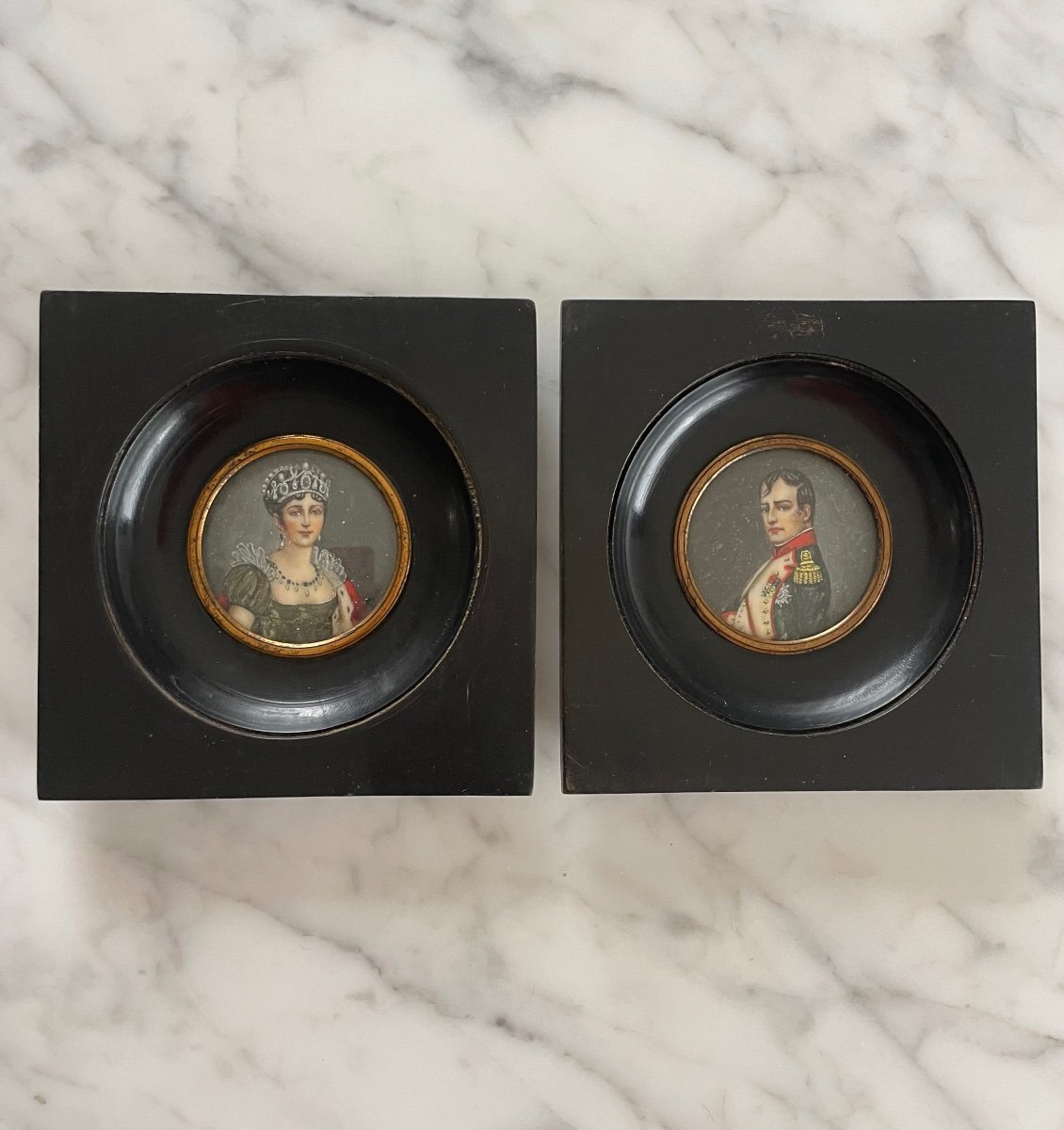 Two Round Miniatures Representing Portraits Of Napoleon And Marie Antoinette. XIX