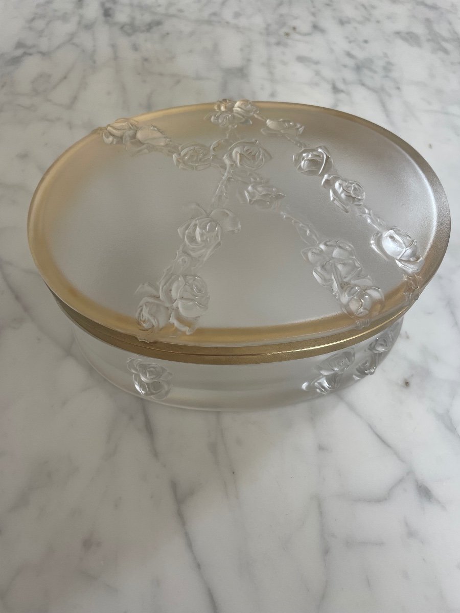 Lalique. Oval Jewelry Box, Coppelia Model -photo-4