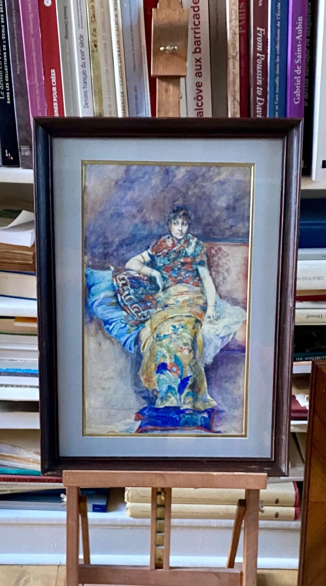 Henri COURSELLES-DUMONT,  Femme à la Robe Japoniste Assise Sur Un Divan, Aquarelle Symboliste.-photo-3